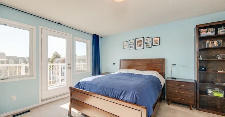 15 Whistle Post Street, Toronto, ON, M4E 3W7 - 14