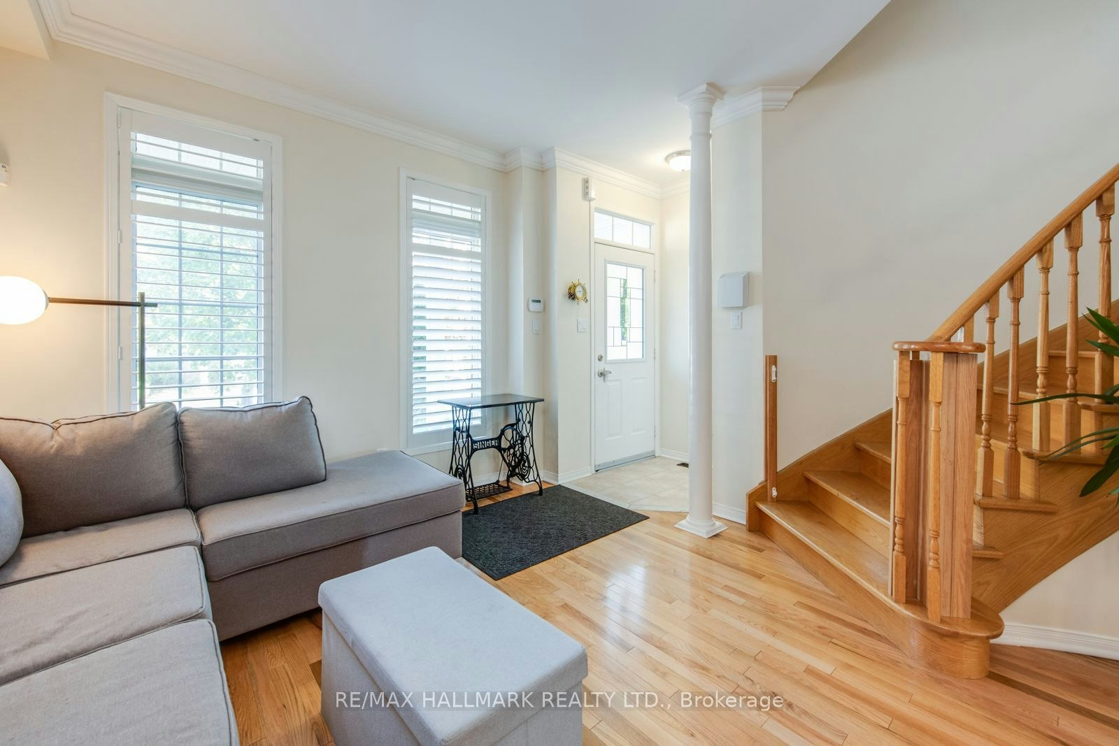 15 Whistle Post Street, Toronto, ON, M4E 3W7 - 3