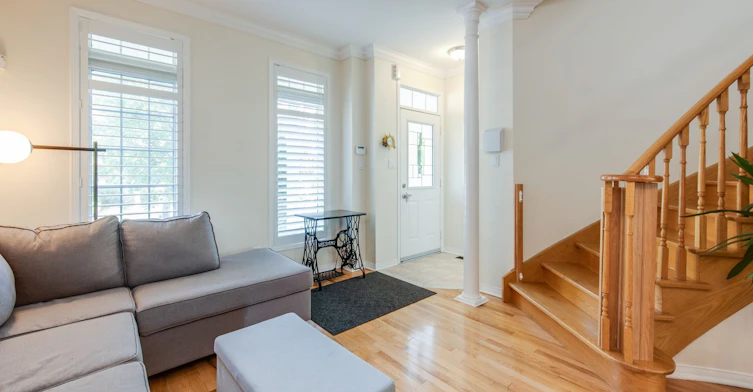 15 Whistle Post Street, Toronto, ON, M4E 3W7 - 3