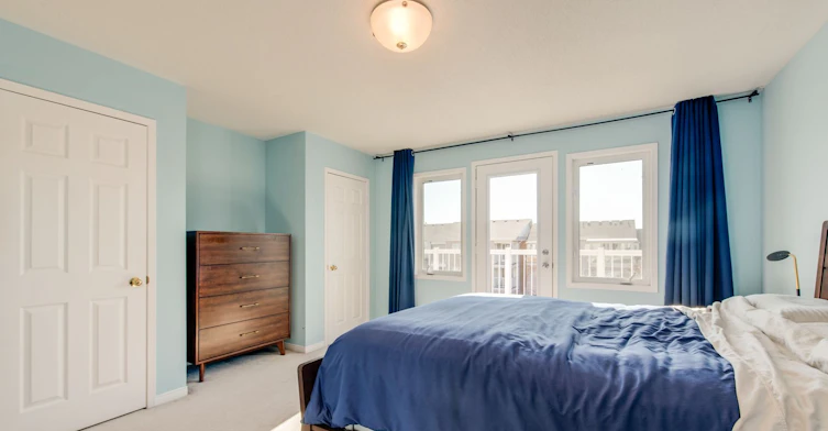 15 Whistle Post Street, Toronto, ON, M4E 3W7 - 15
