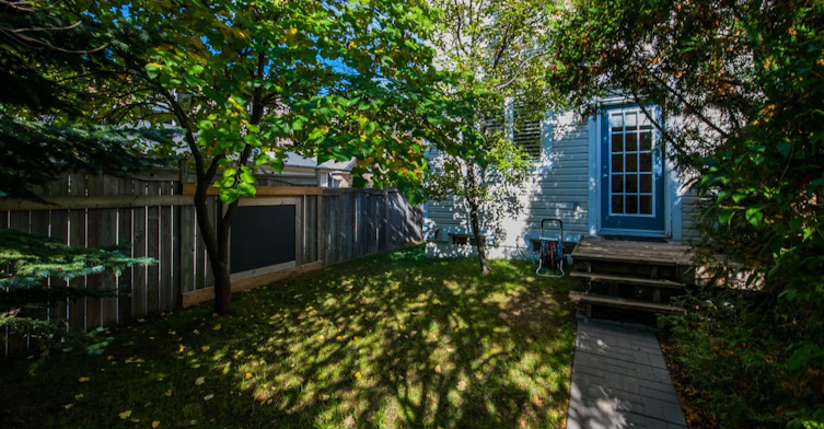15 Whistle Post Street, Toronto, ON, M4E 3W7 - 40