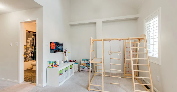 15 Whistle Post Street, Toronto, ON, M4E 3W7 - 27
