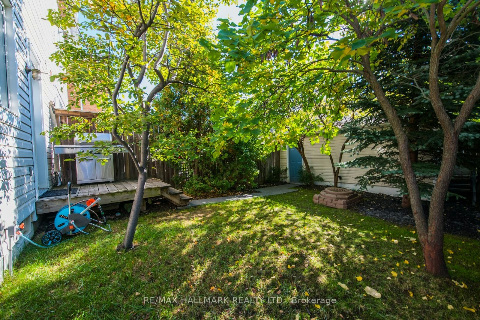 15 Whistle Post Street, Toronto, ON, M4E 3W7 - 42
