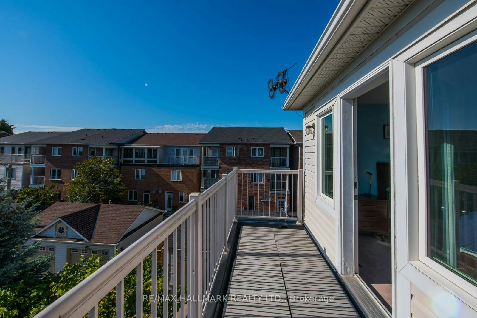15 Whistle Post Street, Toronto, ON, M4E 3W7 - 20