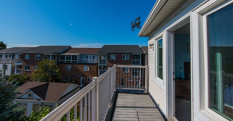15 Whistle Post Street, Toronto, ON, M4E 3W7 - 20