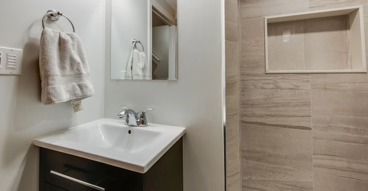 15 Whistle Post Street, Toronto, ON, M4E 3W7 - 35