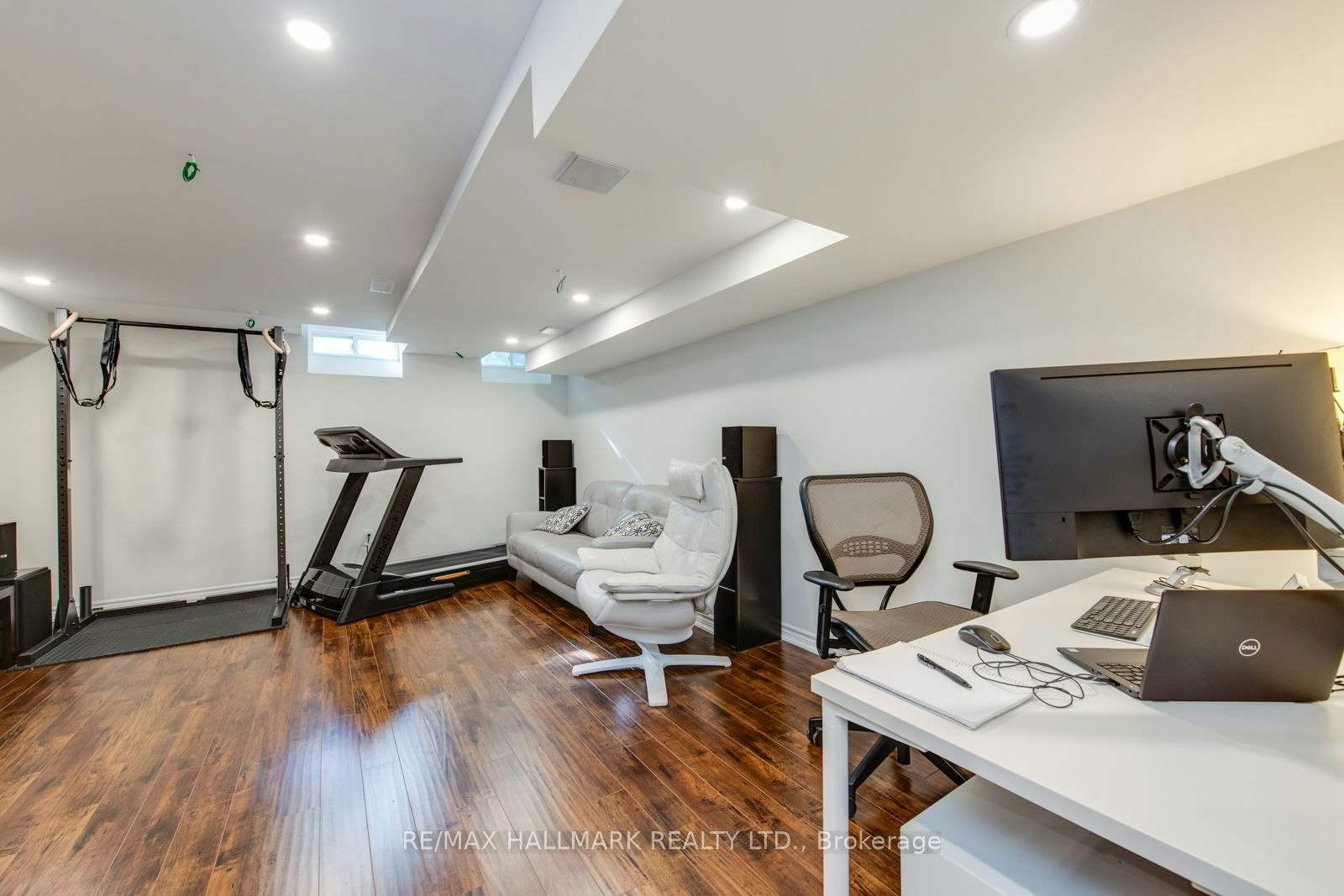 15 Whistle Post Street, Toronto, ON, M4E 3W7 - 31