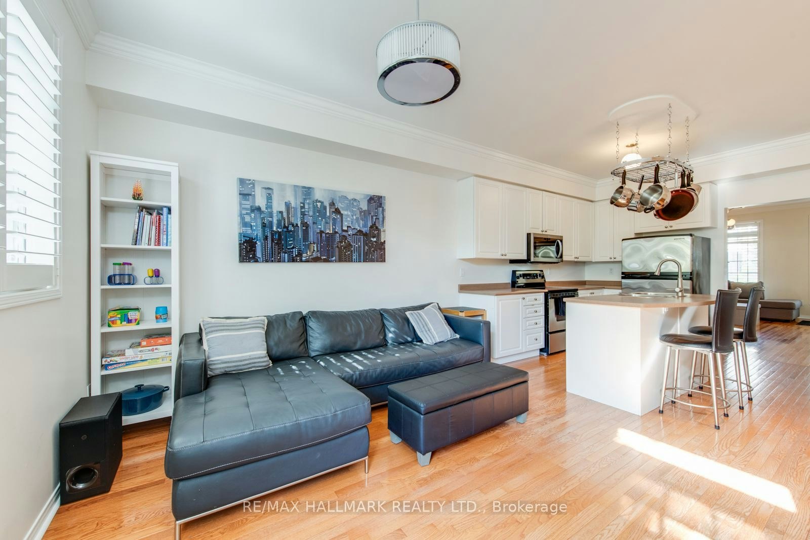 15 Whistle Post Street, Toronto, ON, M4E 3W7 - 10