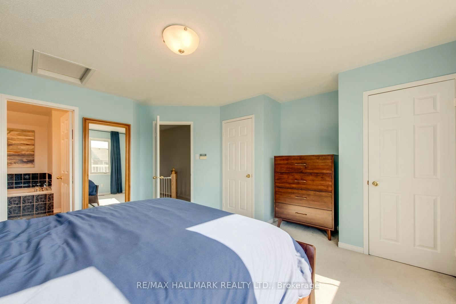15 Whistle Post Street, Toronto, ON, M4E 3W7 - 16