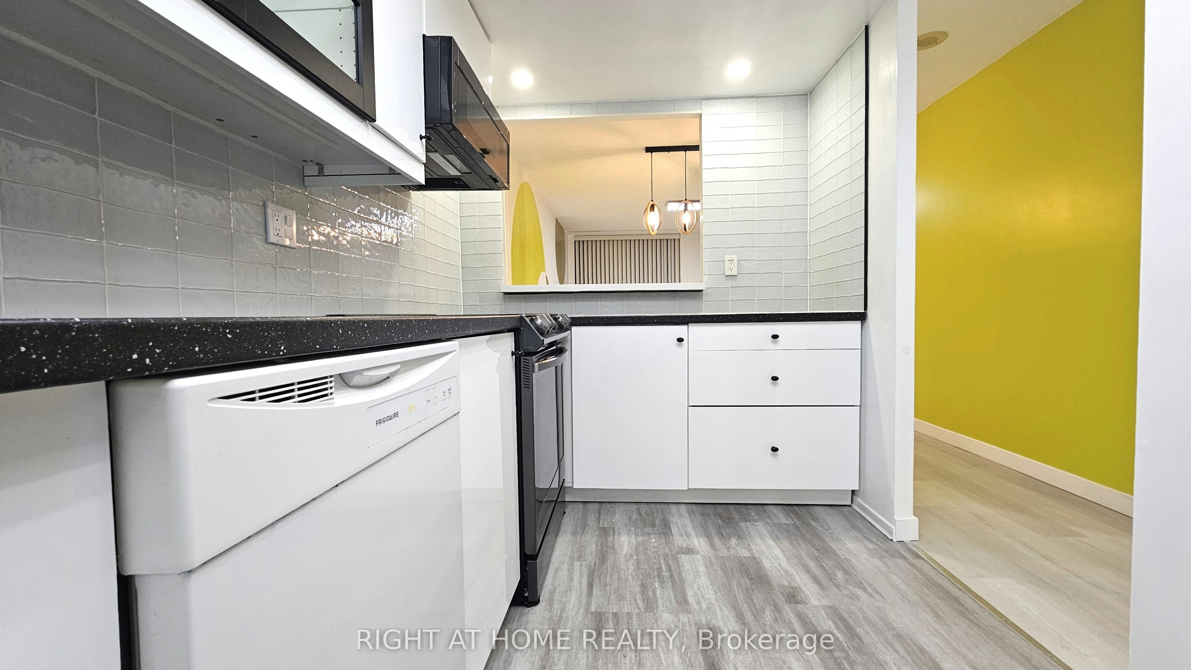 1714-2460 Eglinton Avenue E, Toronto, ON, M1K 5J7 - 15
