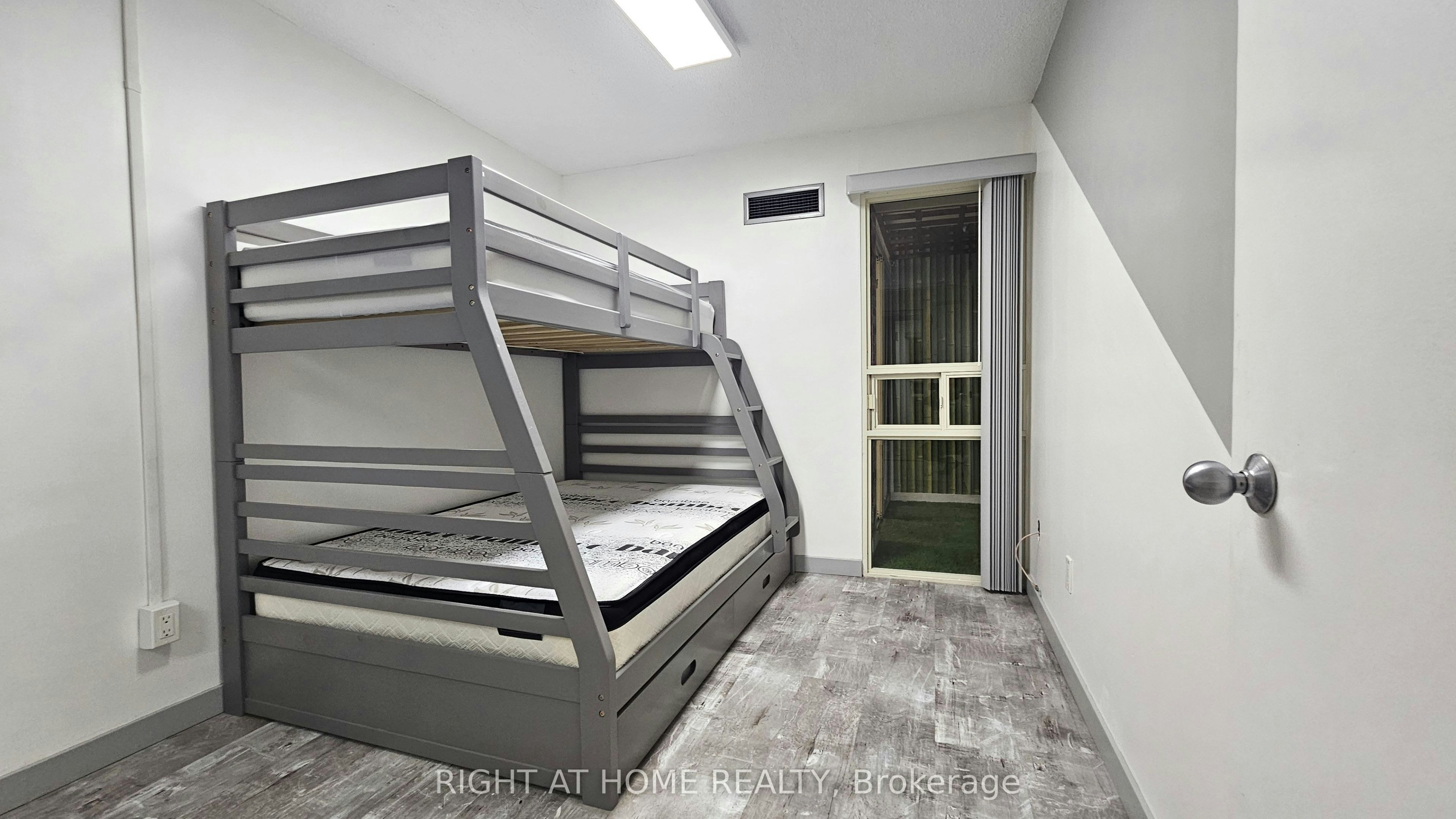 1714-2460 Eglinton Avenue E, Toronto, ON, M1K 5J7 - 24