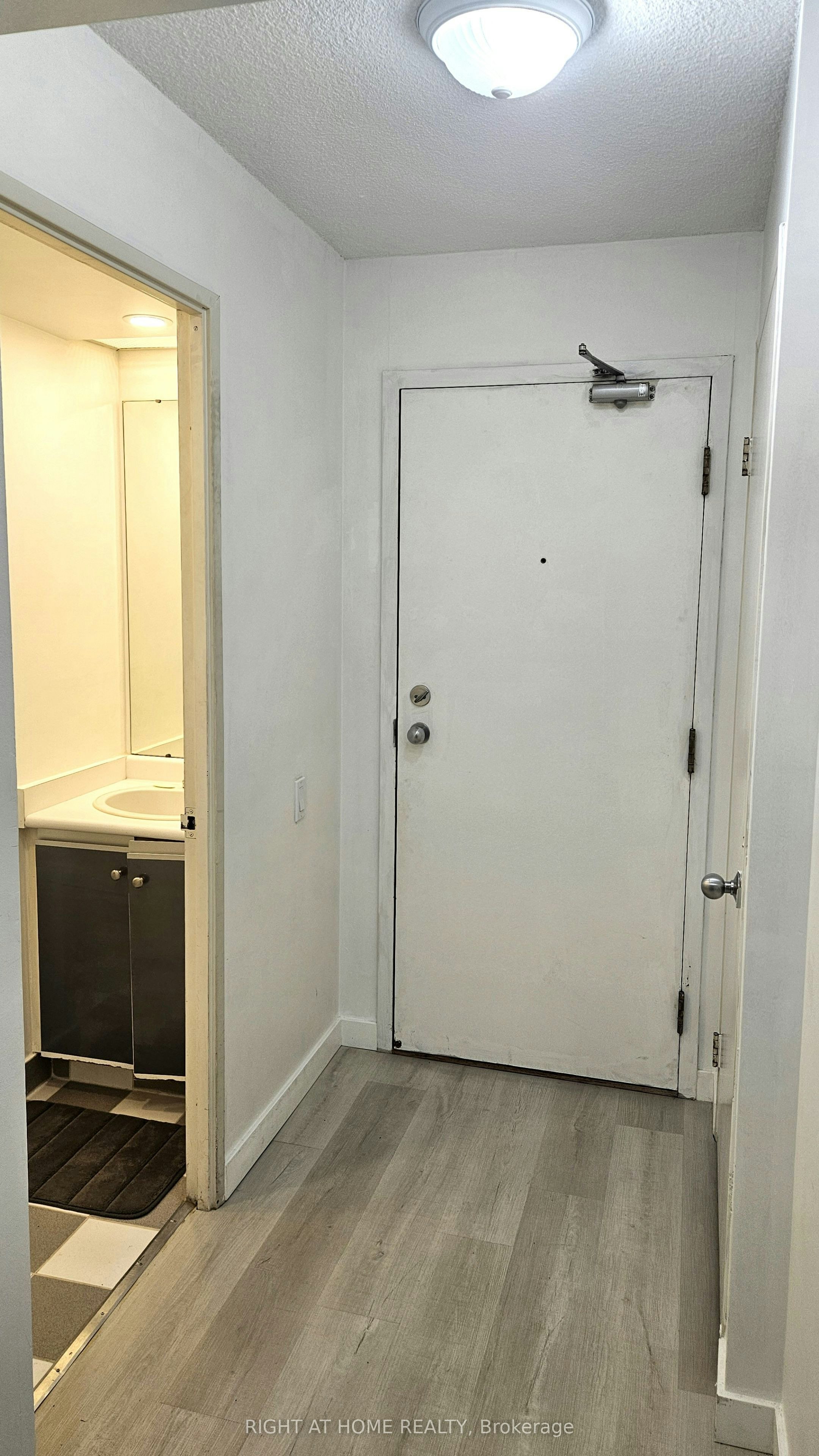 1714-2460 Eglinton Avenue E, Toronto, ON, M1K 5J7 - 5