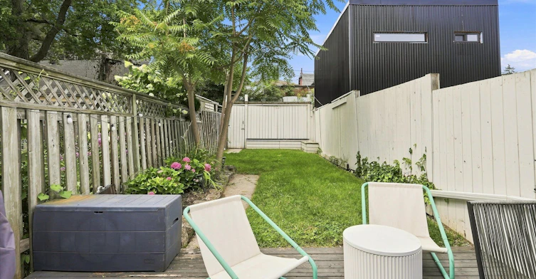 28 Minto Street, Toronto, ON, M4L 1B6 - 23