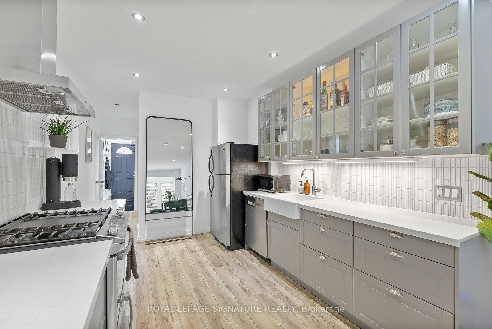28 Minto Street, Toronto, ON, M4L 1B6 - 9