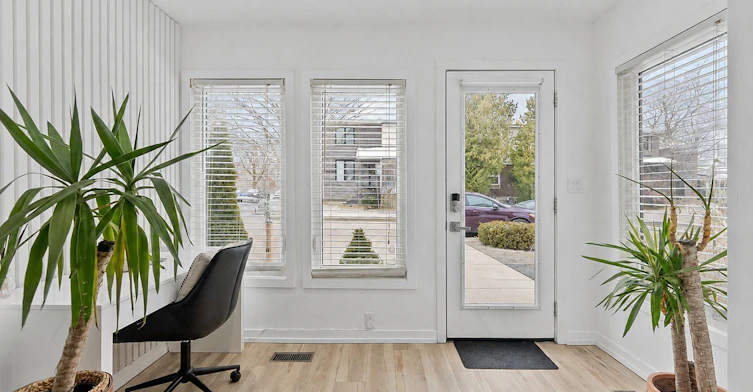 28 Minto Street, Toronto, ON, M4L 1B6 - 3
