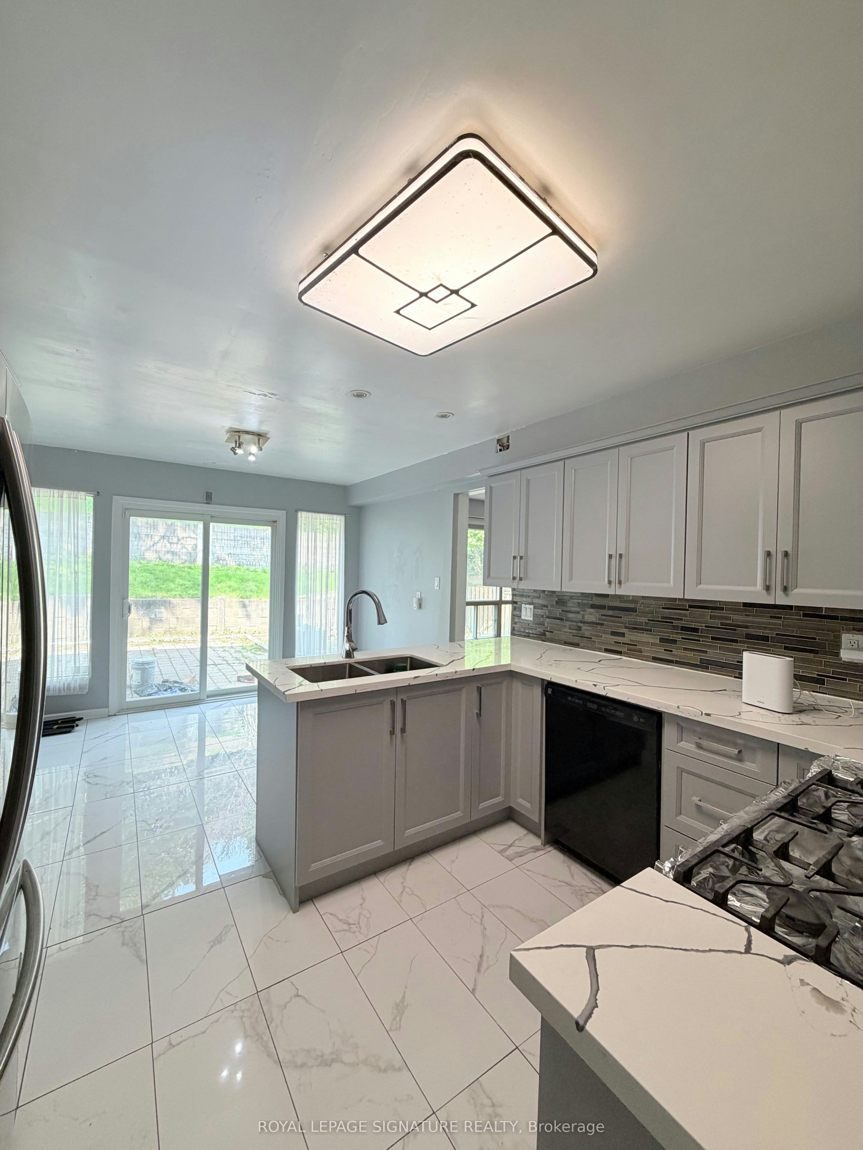 Main-41 Broadbridge Drive, Toronto, ON, M1C 3K5 - 4