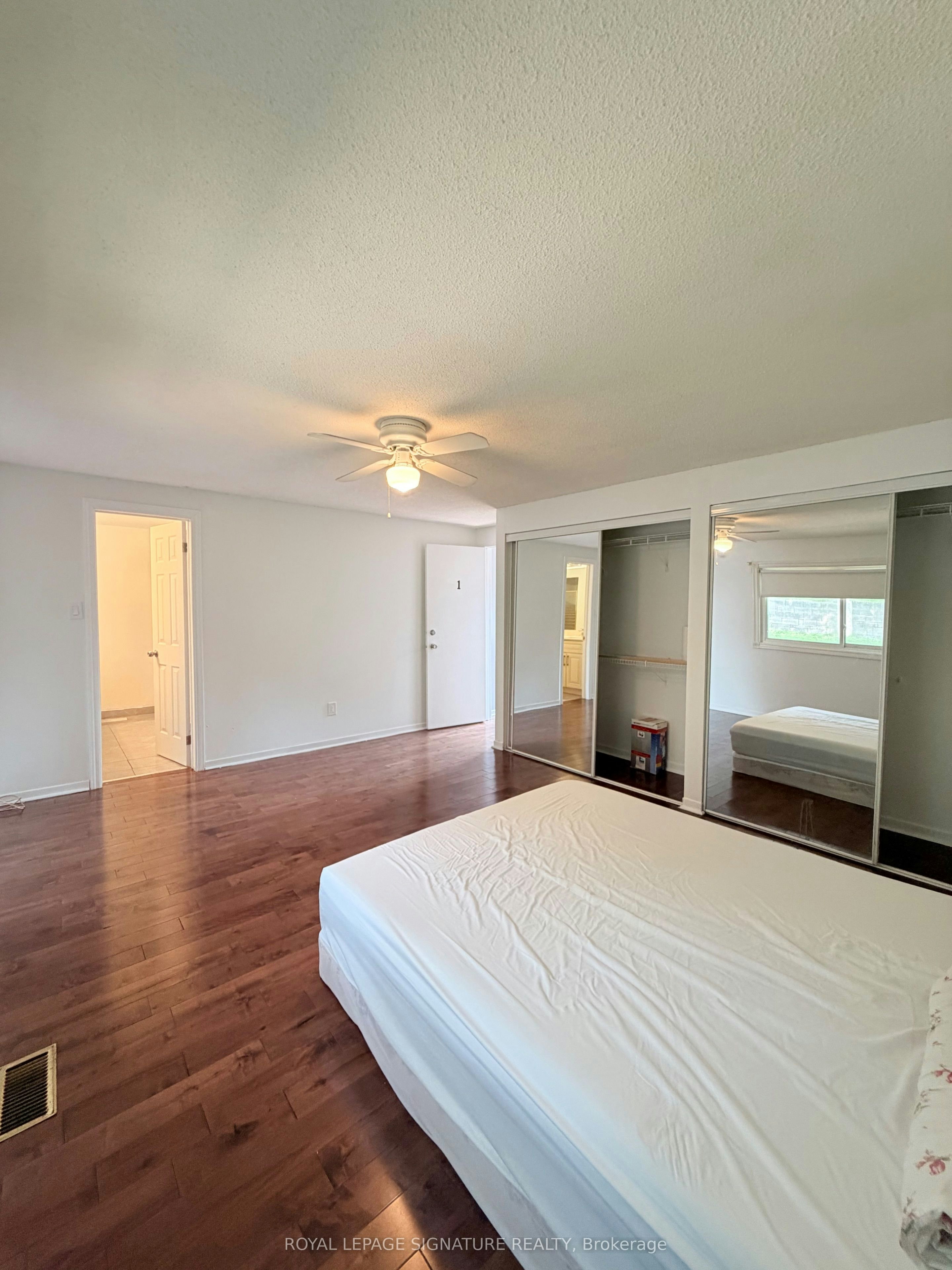 Main and Upper-41 Broadbridge Drive, Toronto, ON, M1C 3K5 - 22