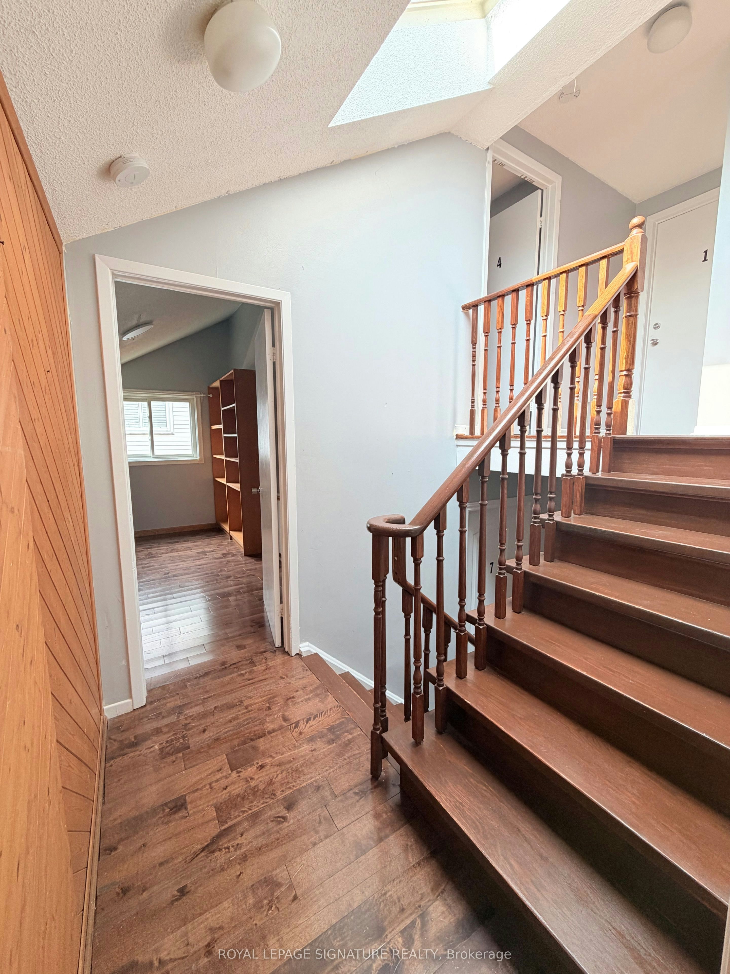 Main and Upper-41 Broadbridge Drive, Toronto, ON, M1C 3K5 - 18