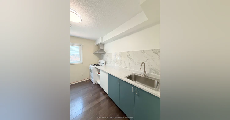 Main and Upper-41 Broadbridge Drive, Toronto, ON, M1C 3K5 - 8