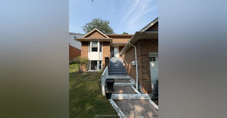 Main and Upper-41 Broadbridge Drive, Toronto, ON, M1C 3K5 - 2