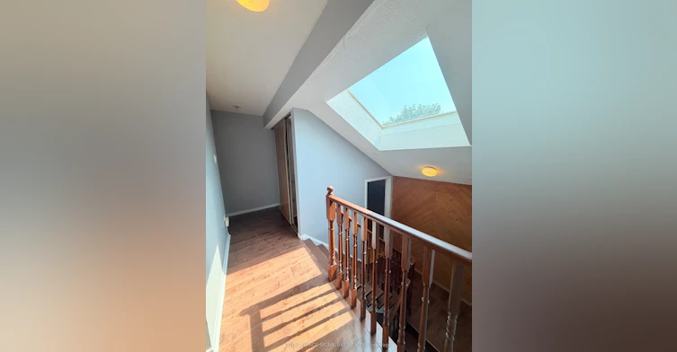Main and Upper-41 Broadbridge Drive, Toronto, ON, M1C 3K5 - 20
