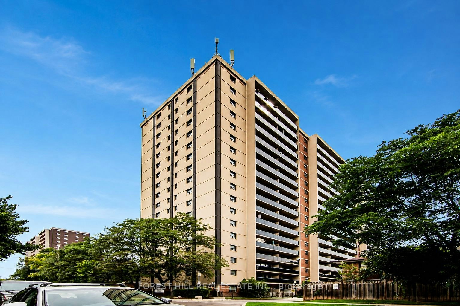 101-165 Barrington Avenue, Toronto, ON, M4C 5N1 - 7