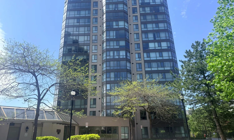 1105-3231 Eglinton Avenue E