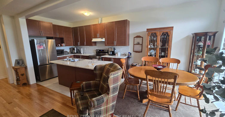1241 Rexton Drive, Oshawa, ON, L1L 0T3 - 8