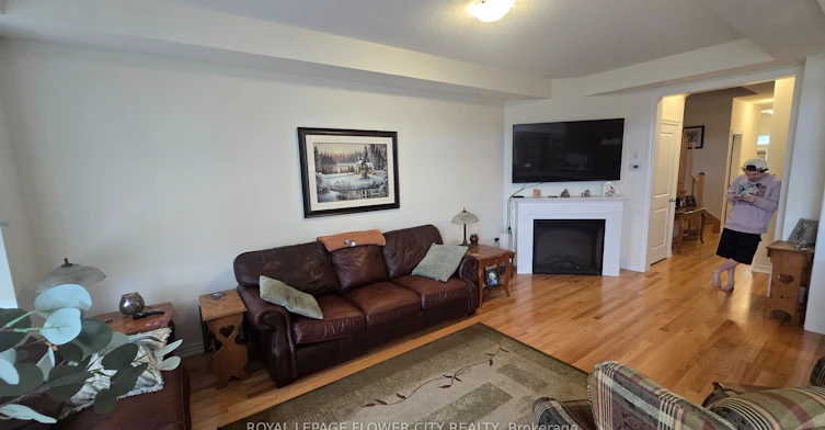 1241 Rexton Drive, Oshawa, ON, L1L 0T3 - 5