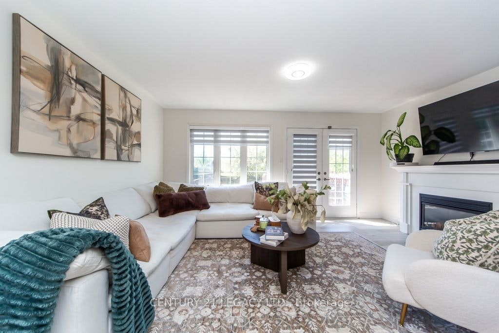 44 Tincomb Crescent, Whitby, ON, L1R 2Y6 - 8