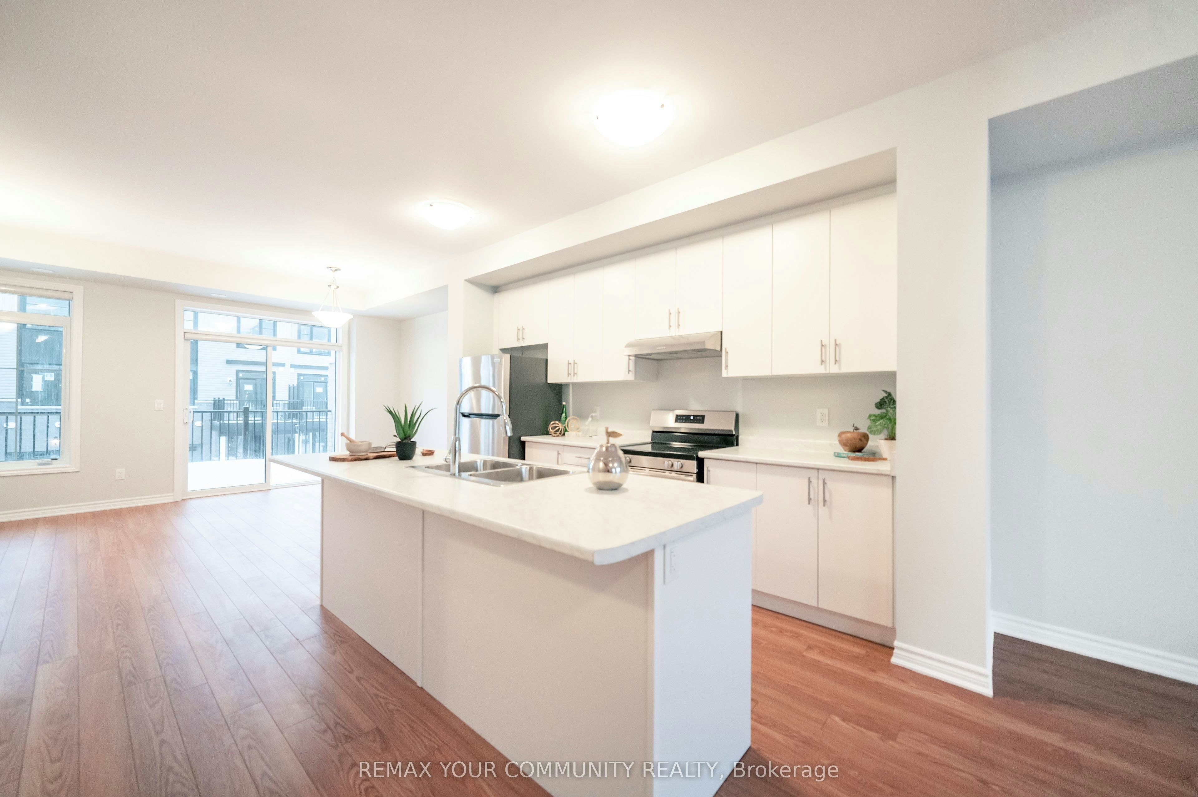 1028 Dyas Avenue, Oshawa, ON, L1H 8L7 - 8