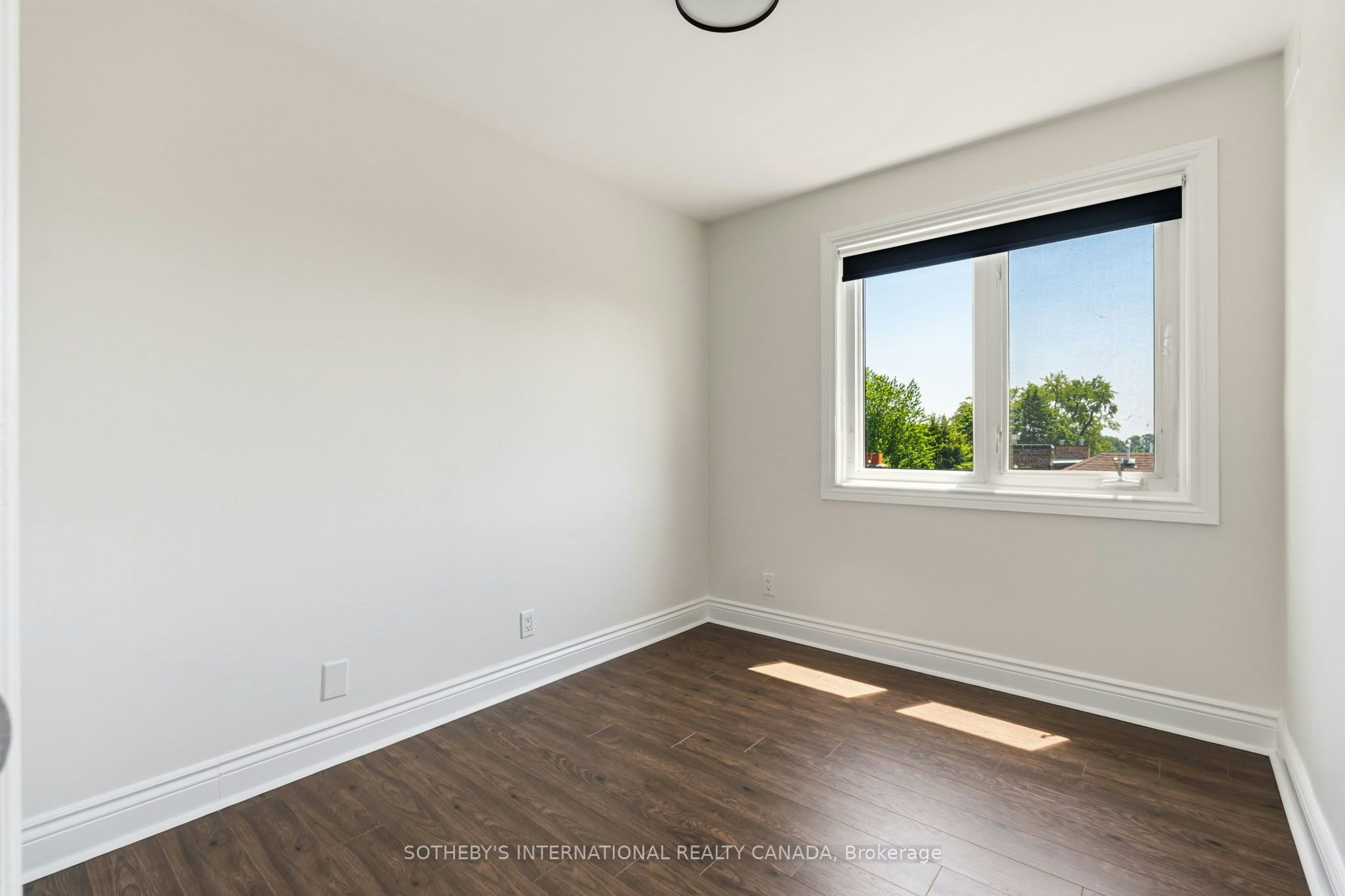 210-101 Hammersmith Avenue, Toronto, ON, M4E 2W3 - 17