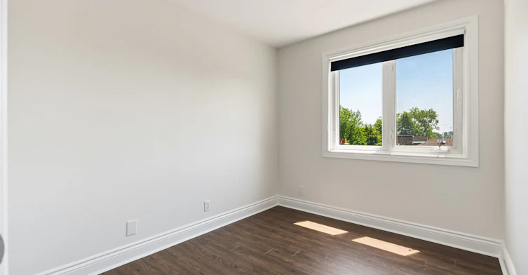 210-101 Hammersmith Avenue, Toronto, ON, M4E 2W3 - 17
