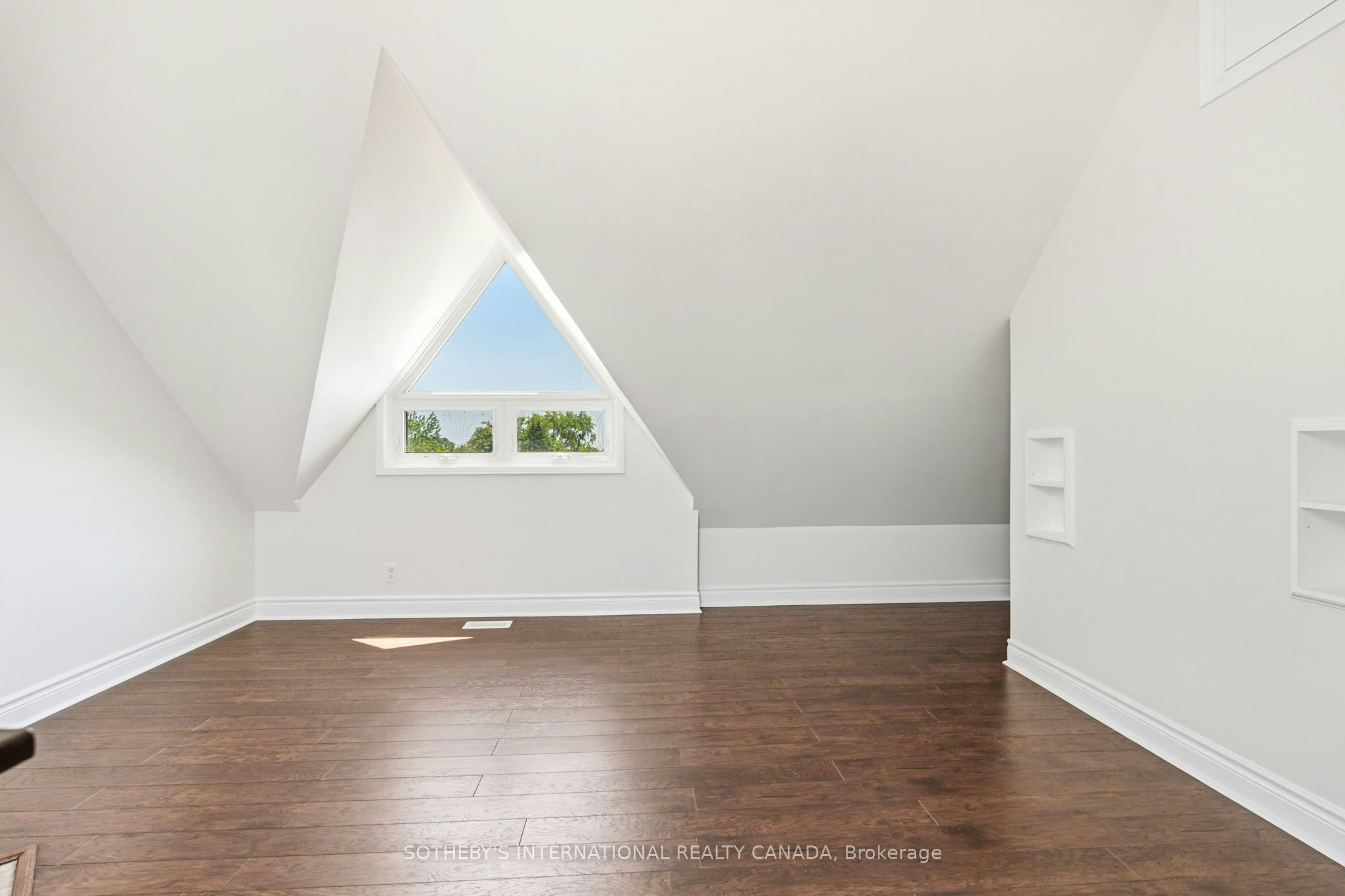 210-101 Hammersmith Avenue, Toronto, ON, M4E 2W3 - 25