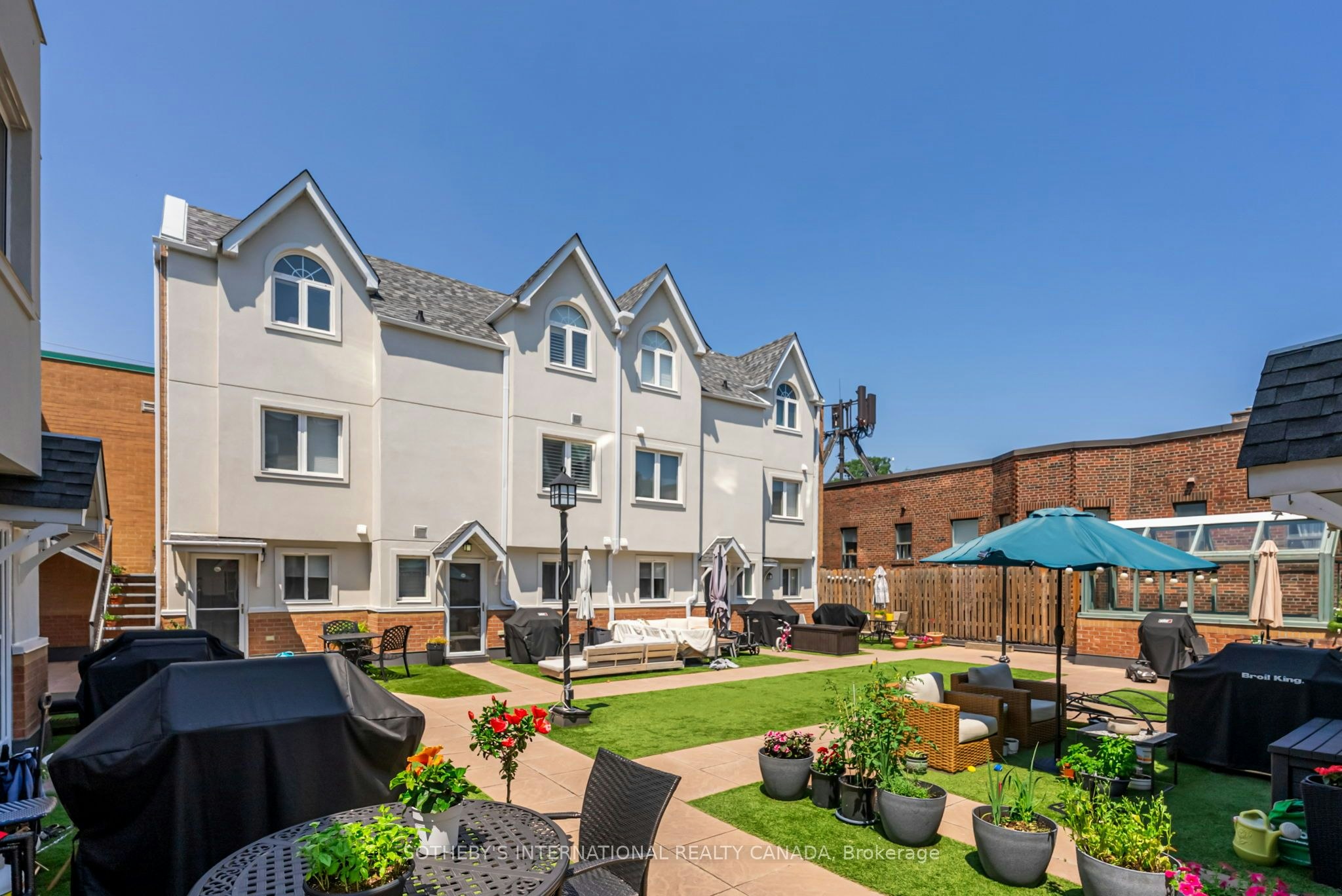 210-101 Hammersmith Avenue, Toronto, ON, M4E 2W3 - 3