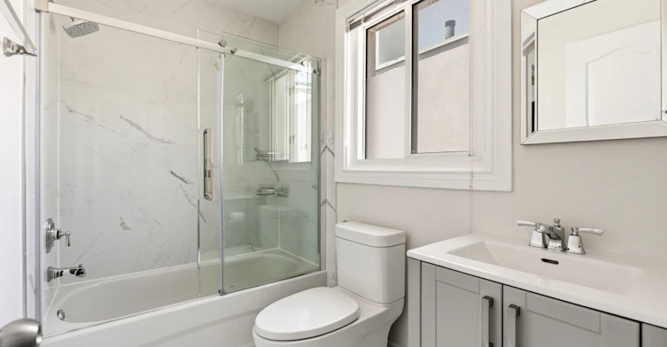 210-101 Hammersmith Avenue, Toronto, ON, M4E 2W3 - 23