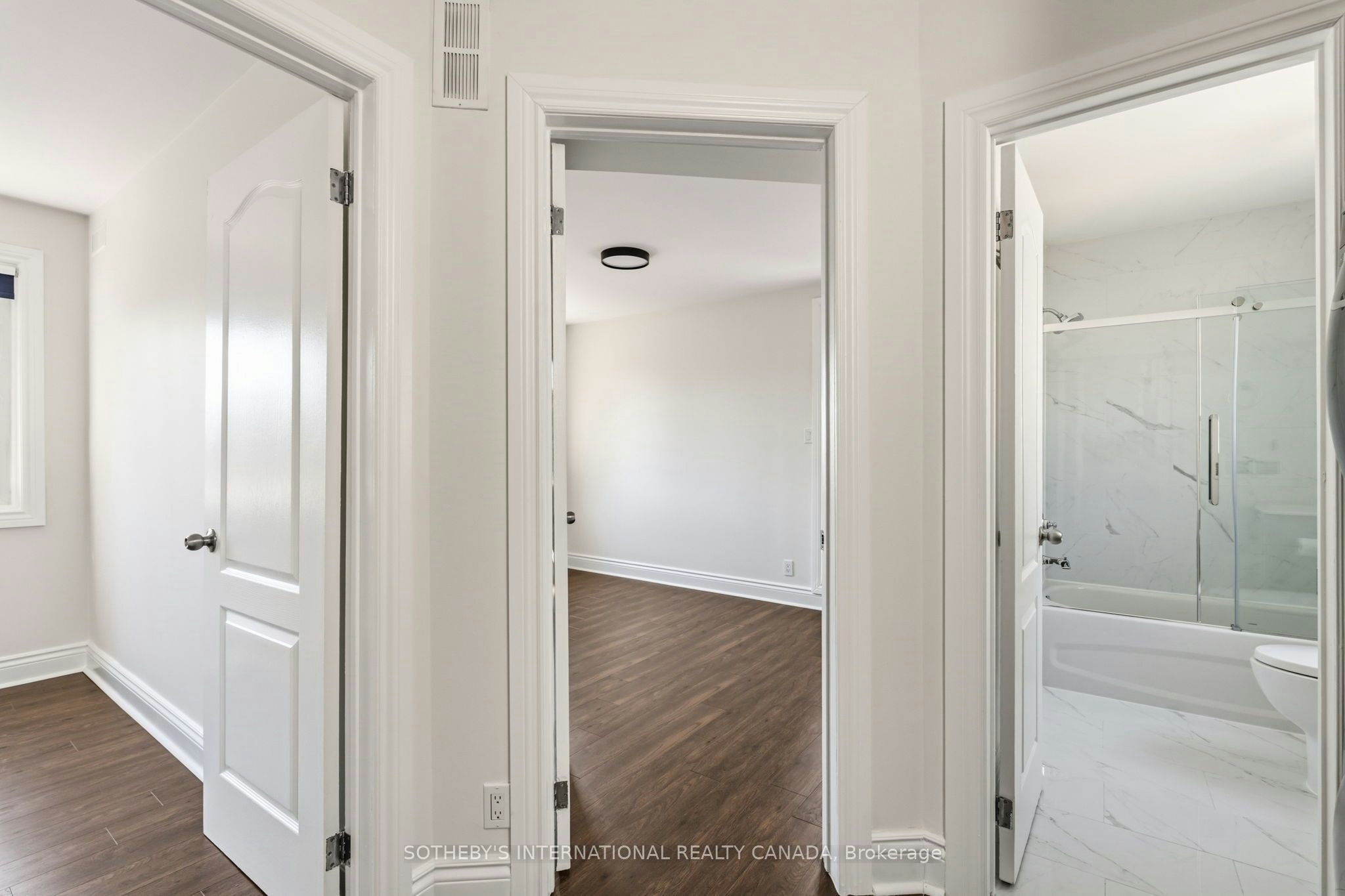 210-101 Hammersmith Avenue, Toronto, ON, M4E 2W3 - 15