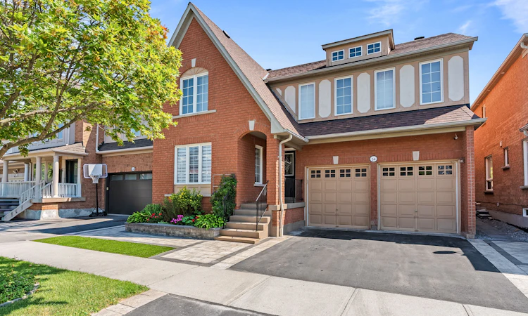 54 Morland Crescent