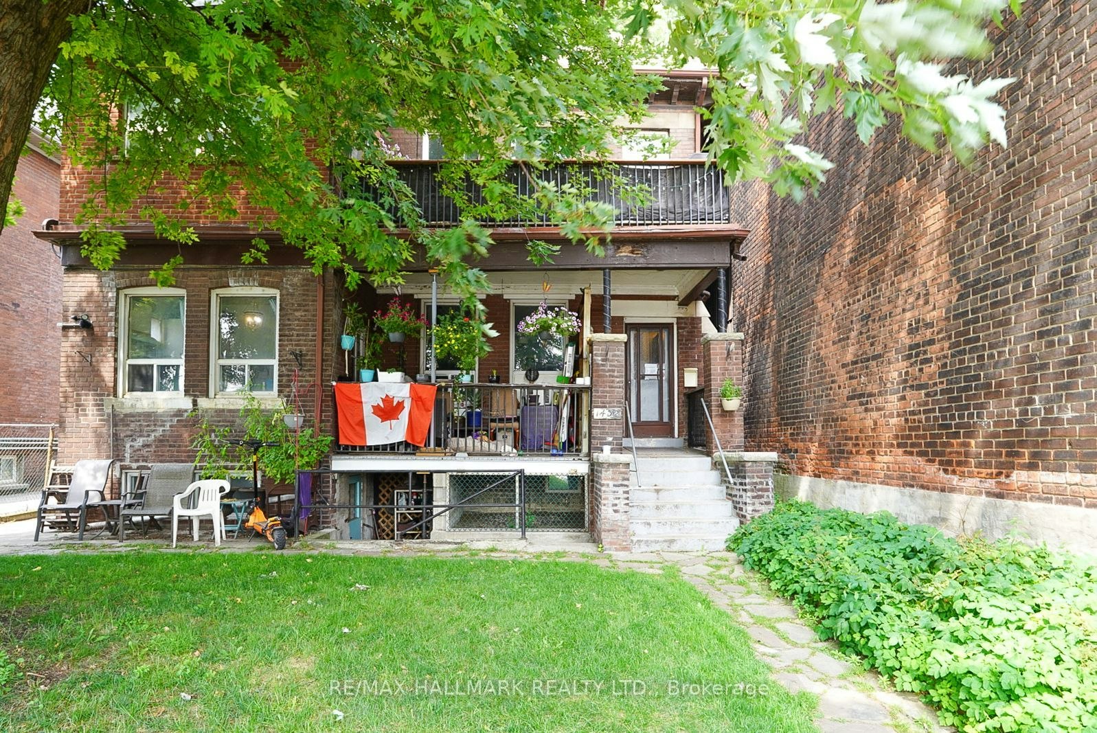 3-1432 Queen Street E, Toronto, ON, M4L 1E1