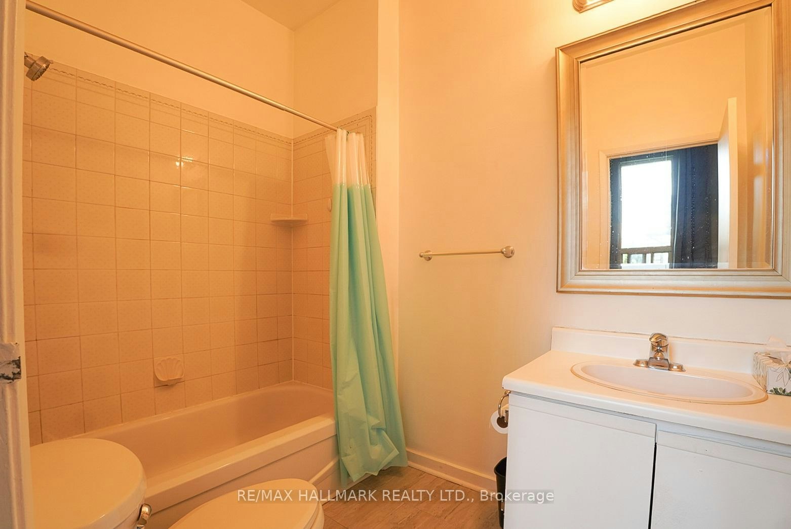 3-1432 Queen Street E, Toronto, ON, M4L 1E1 - 7