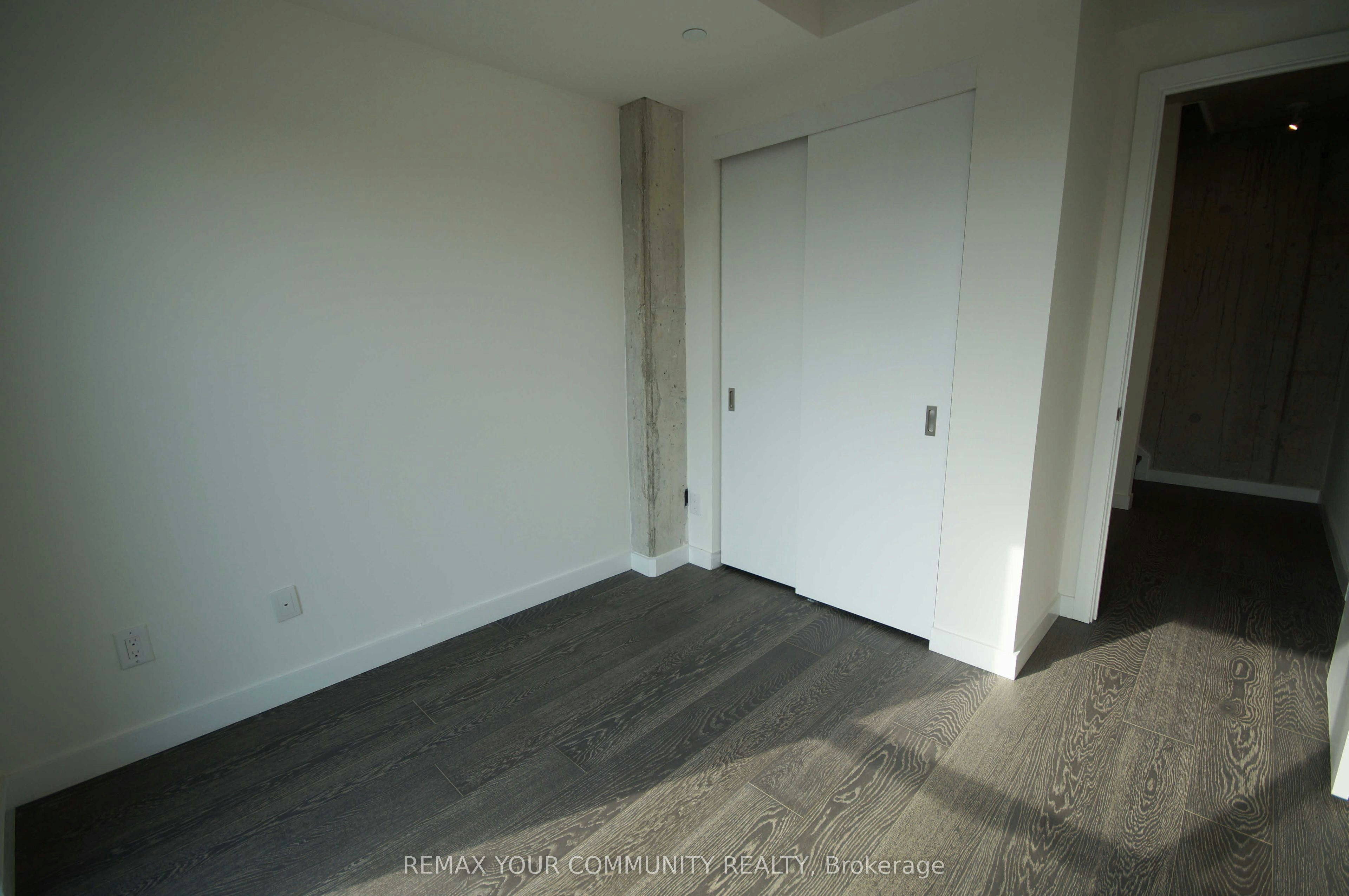 723-246 Logan Avenue, Toronto, ON, M4M 0E9 - 14