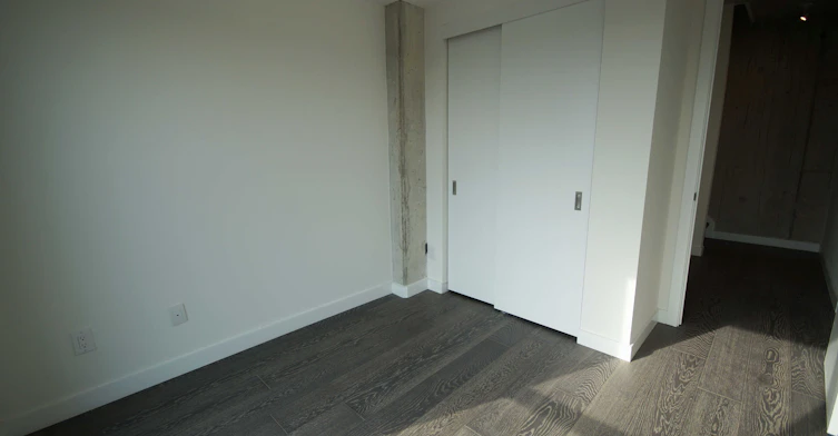 723-246 Logan Avenue, Toronto, ON, M4M 0E9 - 14