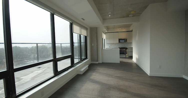 723-246 Logan Avenue, Toronto, ON, M4M 0E9 - 7