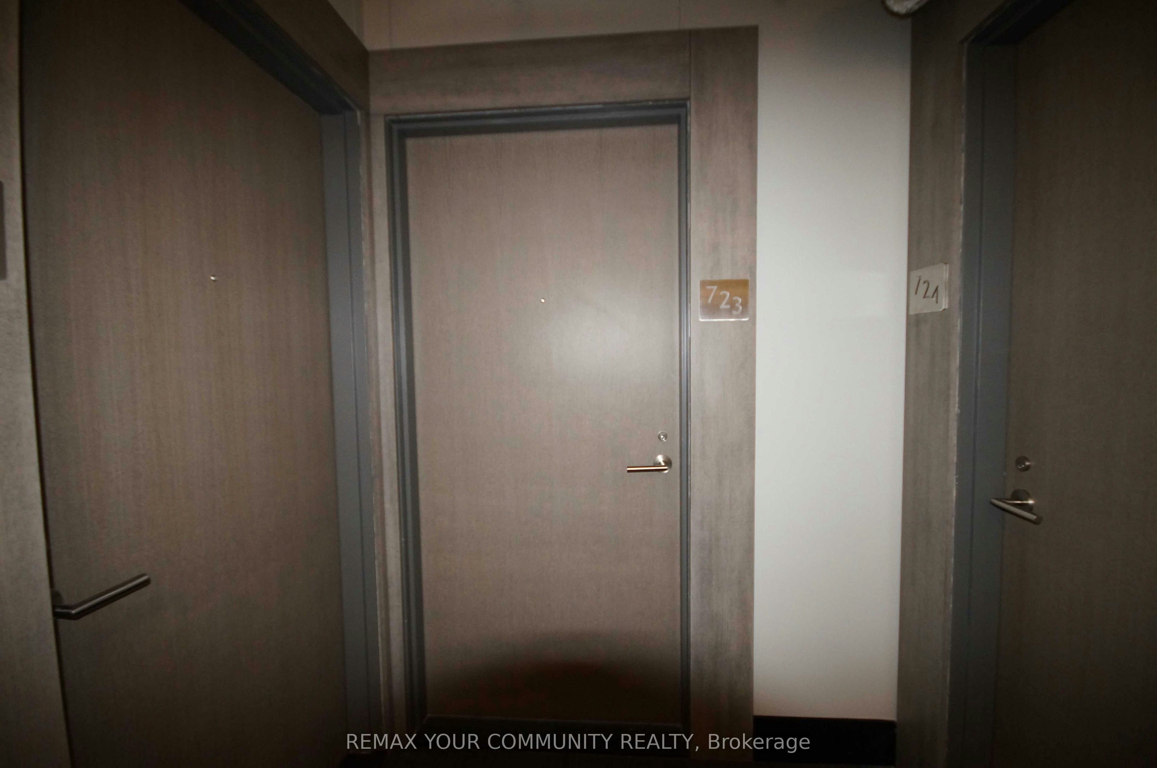 723-246 Logan Avenue, Toronto, ON, M4M 0E9 - 19