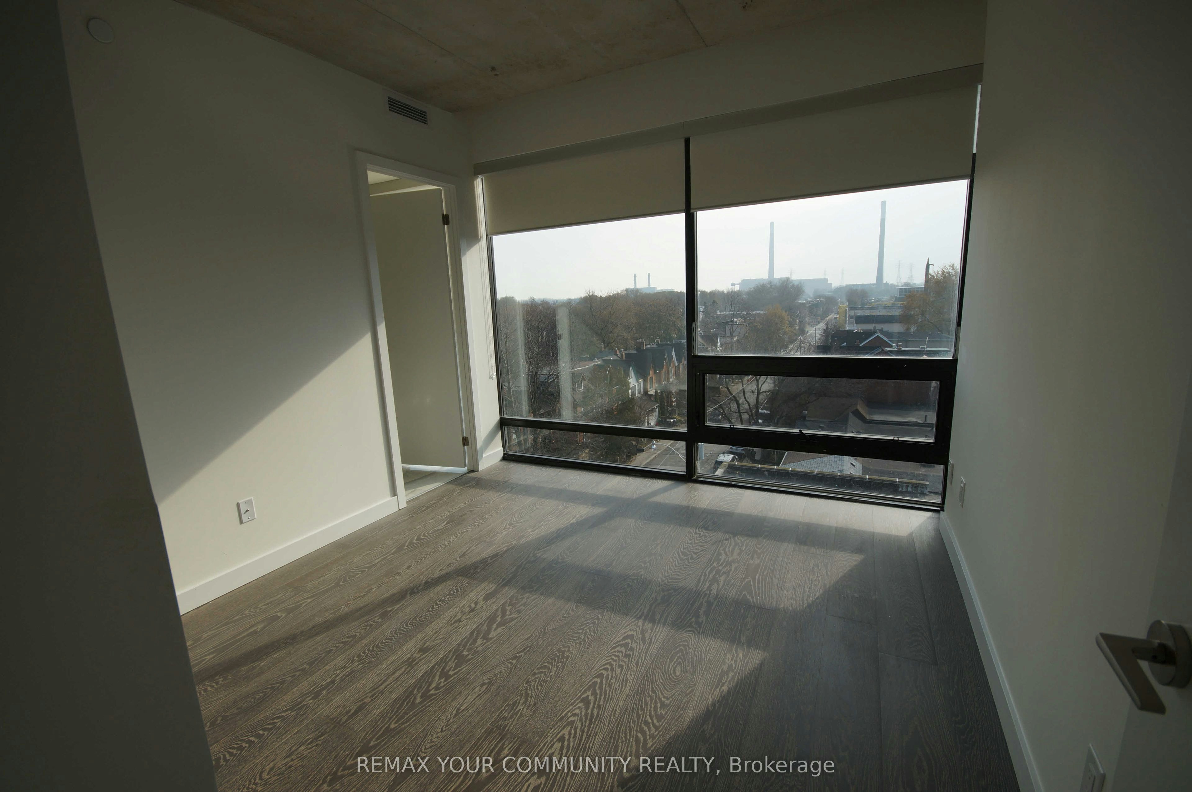 723-246 Logan Avenue, Toronto, ON, M4M 0E9 - 9