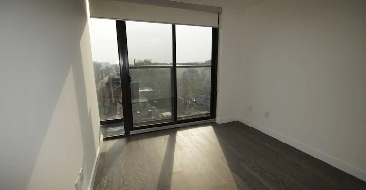 723-246 Logan Avenue, Toronto, ON, M4M 0E9 - 13