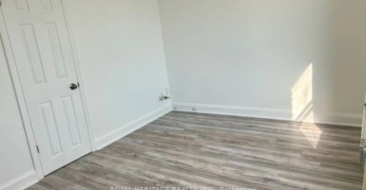 Unit 1-128 Wilson Road S, Oshawa, ON, L1H 6C1 - 5
