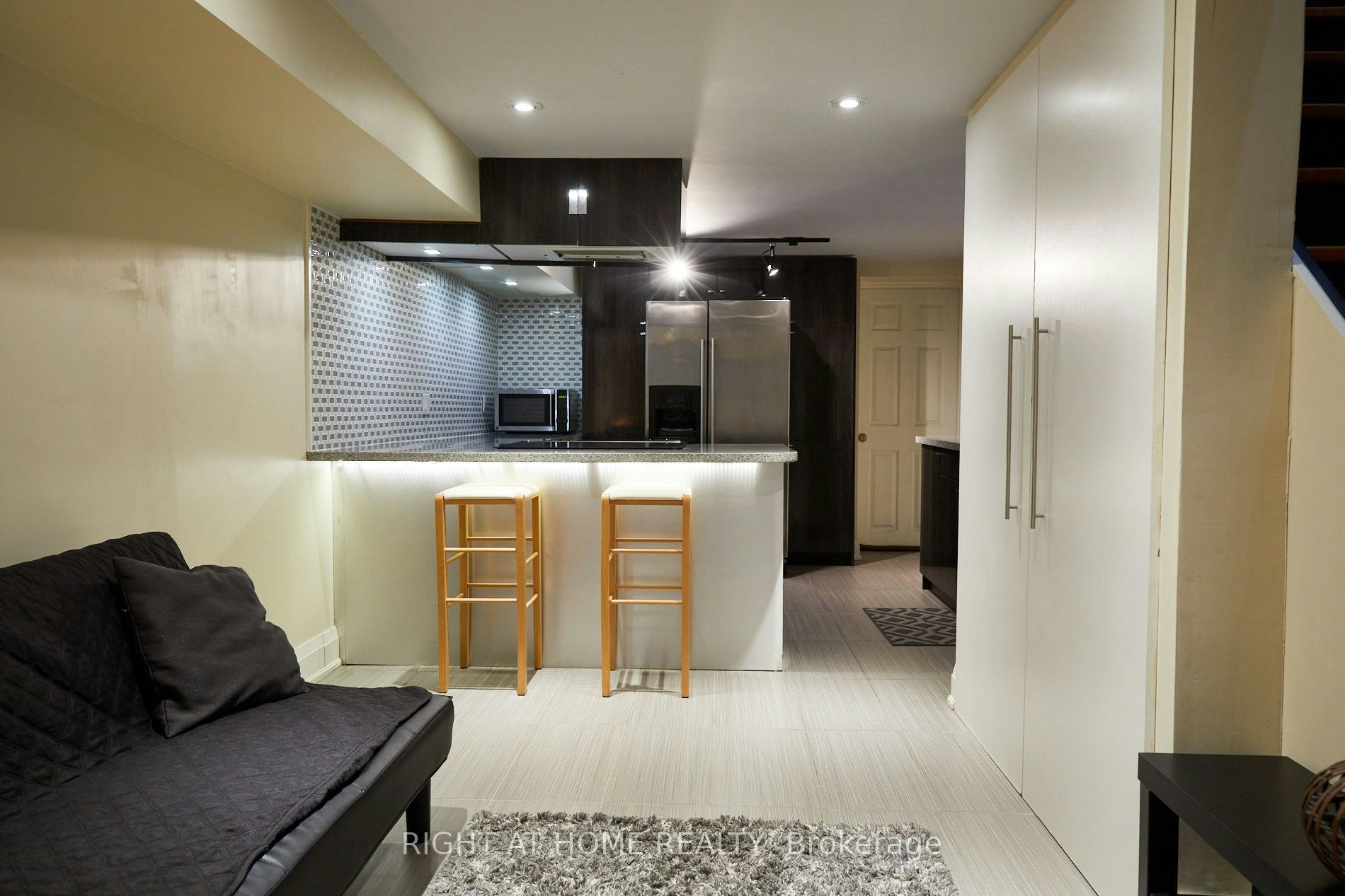 Rear-1547 Kingston Road, Toronto, ON, M1N 1R9 - 2