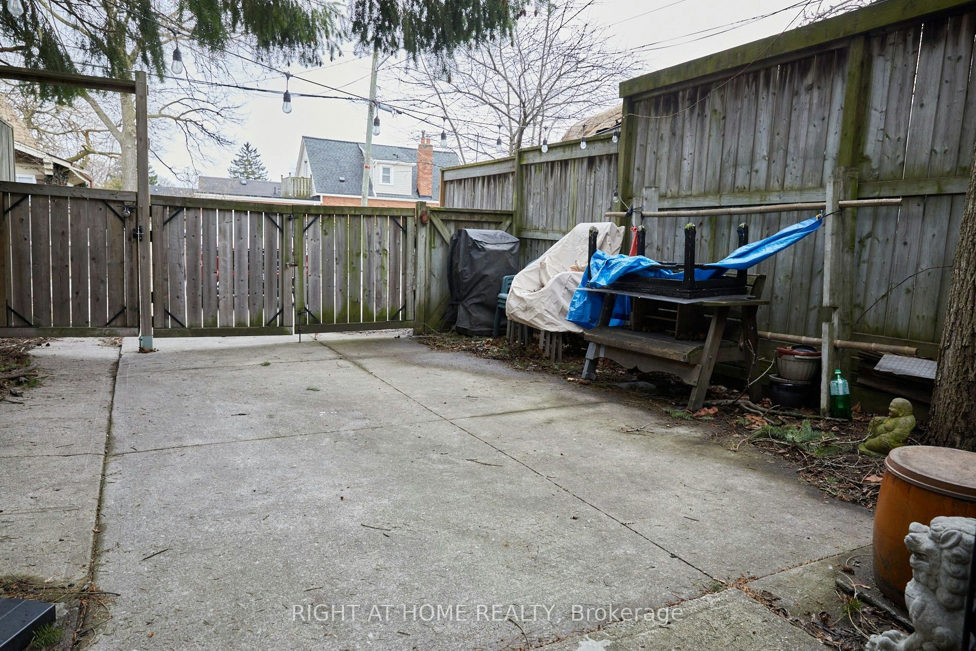Rear-1547 Kingston Road, Toronto, ON, M1N 1R9 - 13