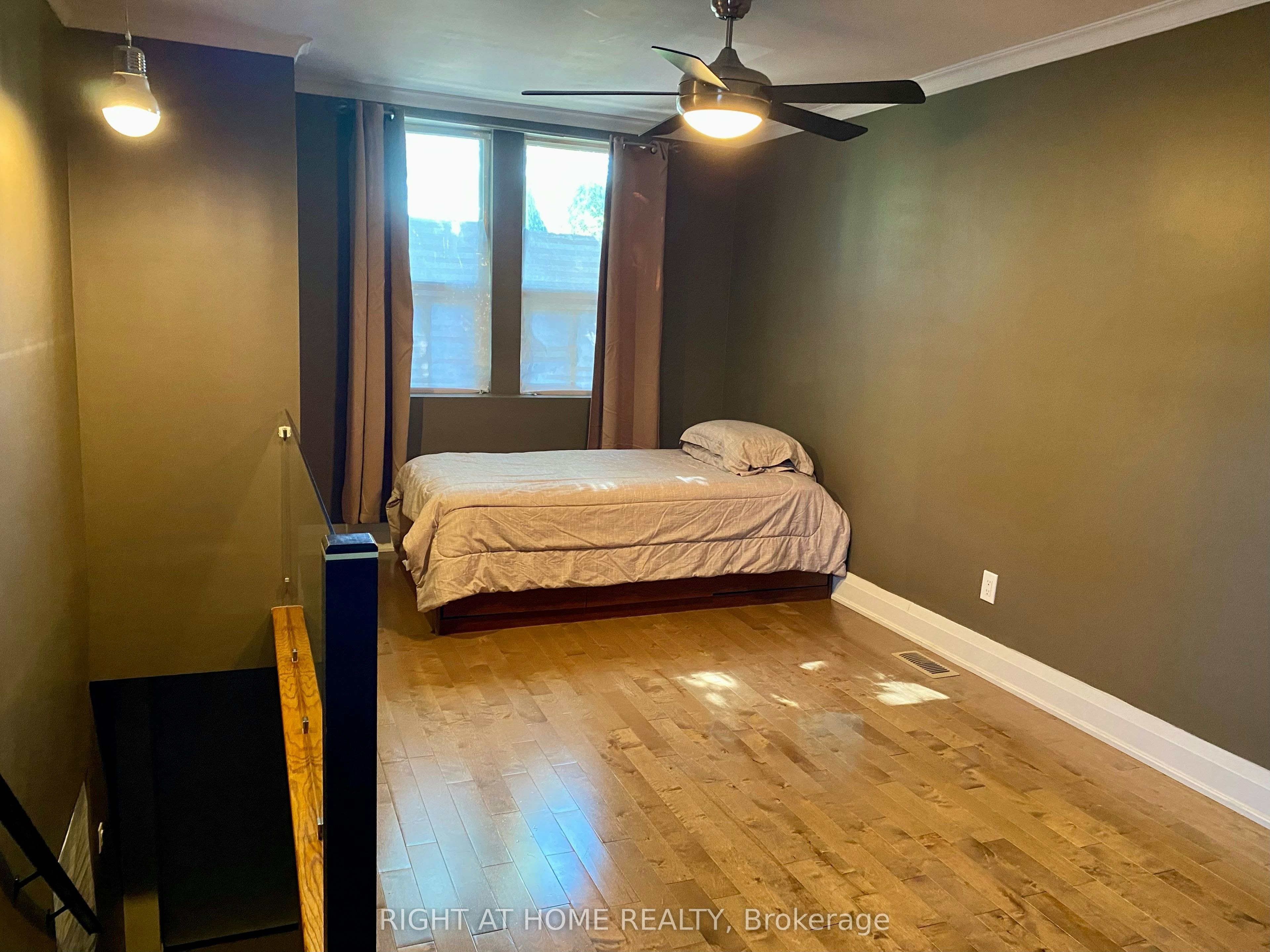Rear-1547 Kingston Road, Toronto, ON, M1N 1R9 - 9